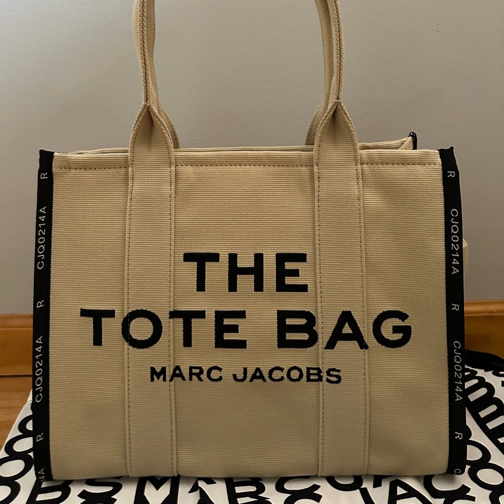 Marc Jacob Large The Tote Bag